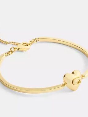 New Coach Gold Tone Signature Heart Bracelet MSRP $125 Sold Out